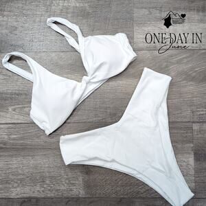 CharmLeaks Knot Font High Cut Bikini Swimsuit Size M